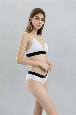 Plus-kokoinen ribbed bralette